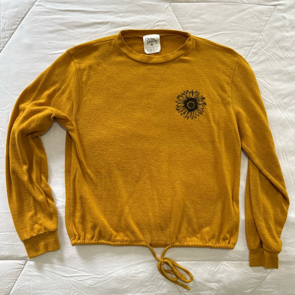 🌻 Sunflower gold yellow sweater top